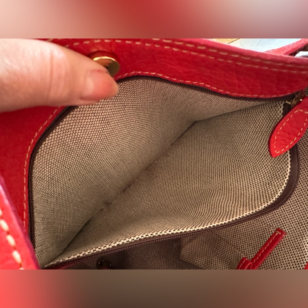 Dooney and Bourke handbag in excellent shape - Picture 5 of 9